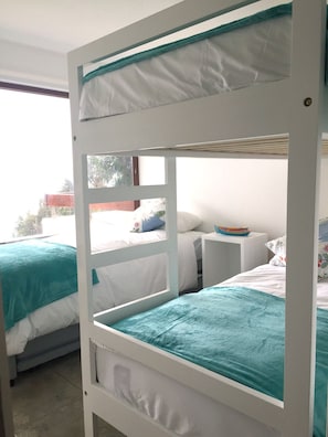 2 bedrooms, travel crib, free WiFi, bed sheets