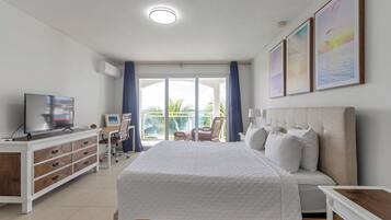 1 bedroom, in-room safe, desk, iron/ironing board