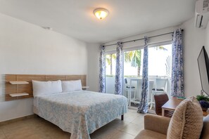 1 bedroom, in-room safe, desk, iron/ironing board