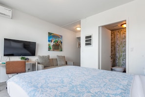 1 bedroom, in-room safe, desk, iron/ironing board