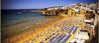 T1 +1 apartment, refurbished, beautiful view of the sea and harbor, wifi & a / c