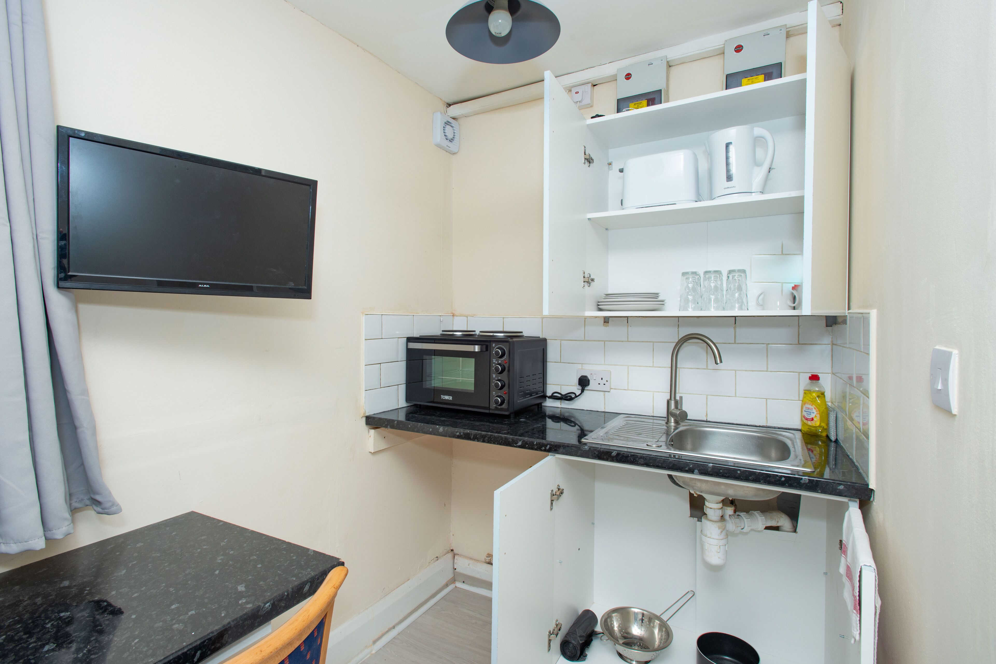 *Reduced Rates* London Studio Accommodation Approx. 20-25 Mins to London Bridge