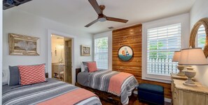 4 bedrooms, desk, iron/ironing board, free WiFi - **COASTAL LOVING @ OLD TOWN** Chic 4BR Home & Pool + LAST KEY SERVICES... (Key West)
