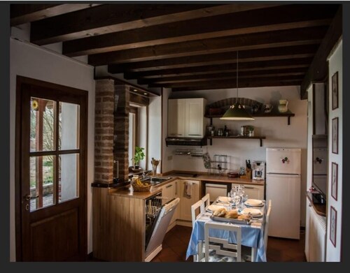 THE PARAGLIDER HOUSE