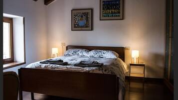 Traditionell lägenhet | 3 sovrum, gratis wi-fi och sängkläder