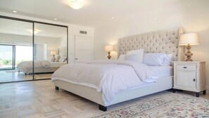 5 soverom, skrivebord, strykejern/-brett og wi-fi