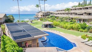 Outdoor pool - Kahana Sunset E7 (Lahaina)