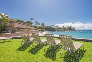 Outdoor pool - Kahana Sunset E7 (Lahaina)
