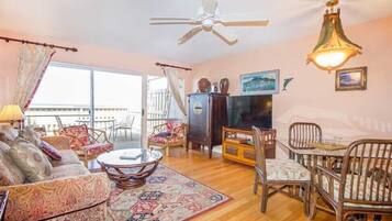 Condo, Multiple Beds, Private Pool, Ocean View | Living room | MP3 dock