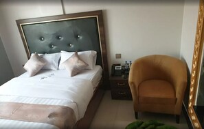 1 bedroom - Double Deluxe suite. (Kampala)