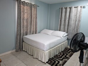 2 bedrooms, iron/ironing board, free WiFi, bed sheets - Malay Getaway and taxi service (Castries)