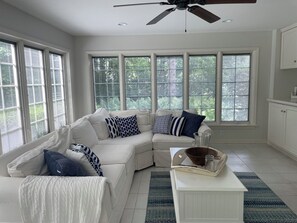 Smart TV, fireplace, video games, books