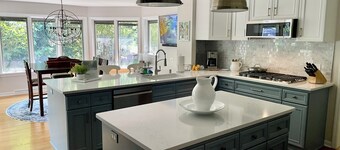 「川沿いの5ベッドルームラグジュアリー」