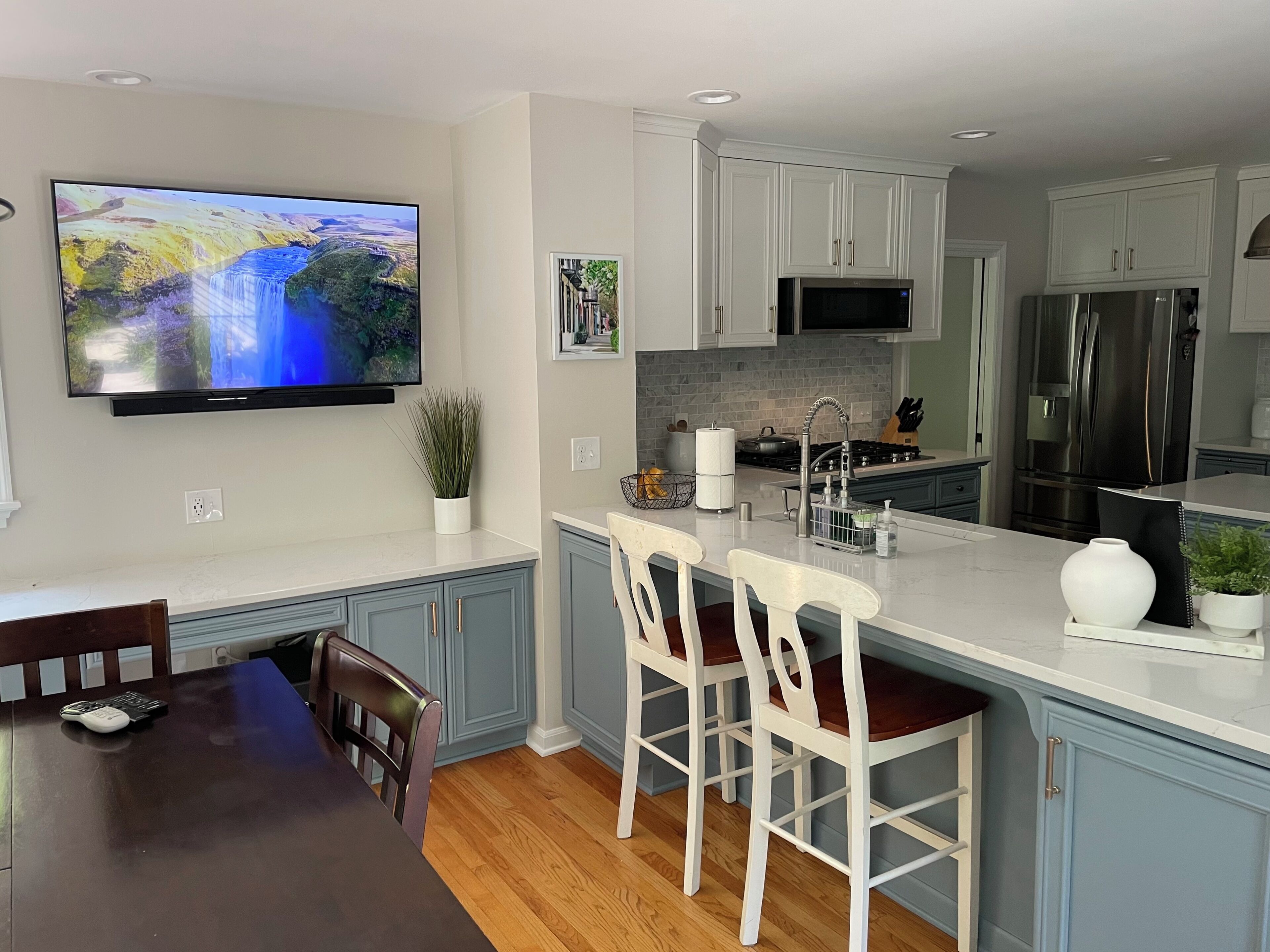 "Five Bedroom Luxury by the River "