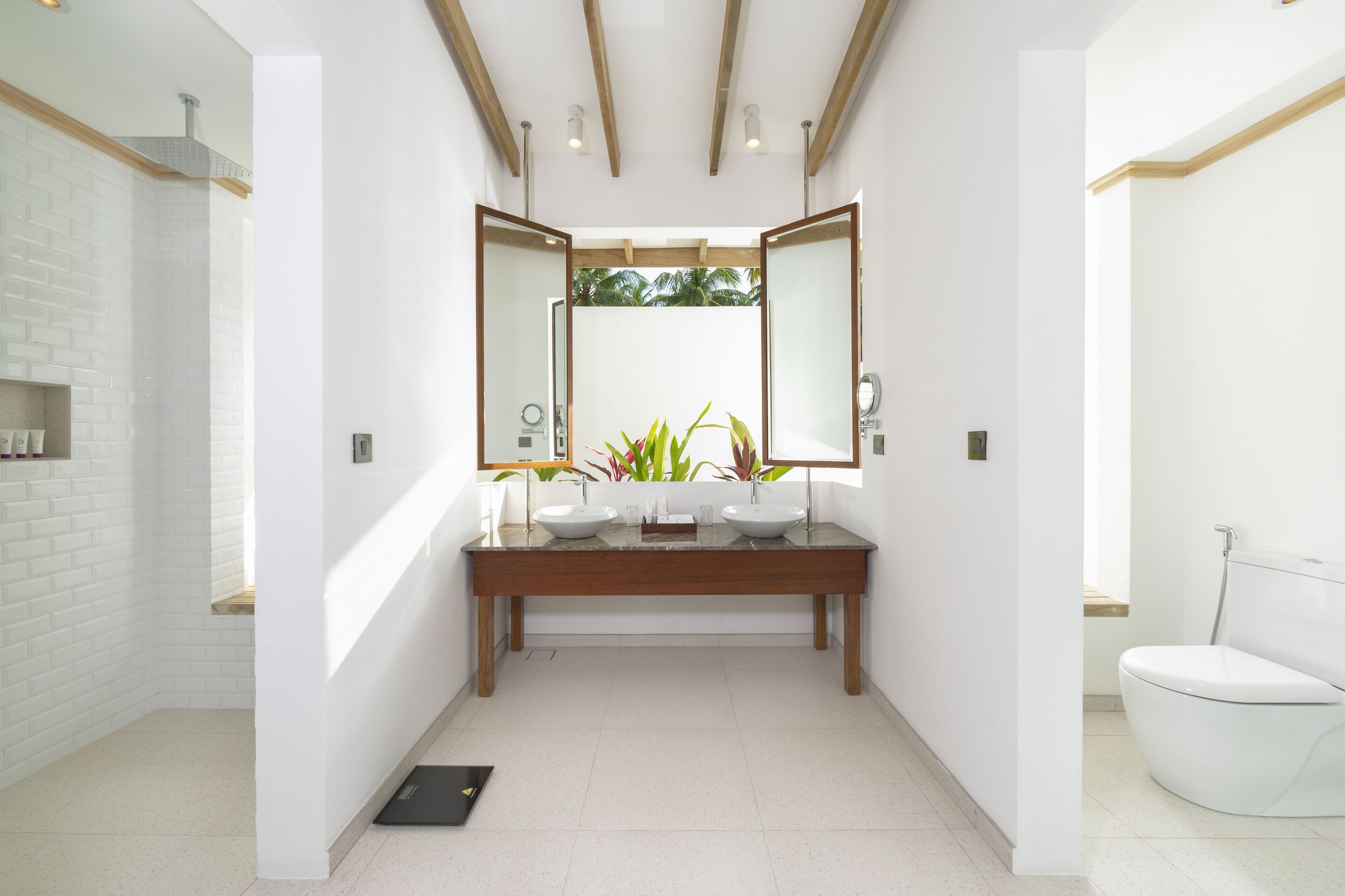 Cinnamon Hakuraa Huraa Maldives - Adults Only