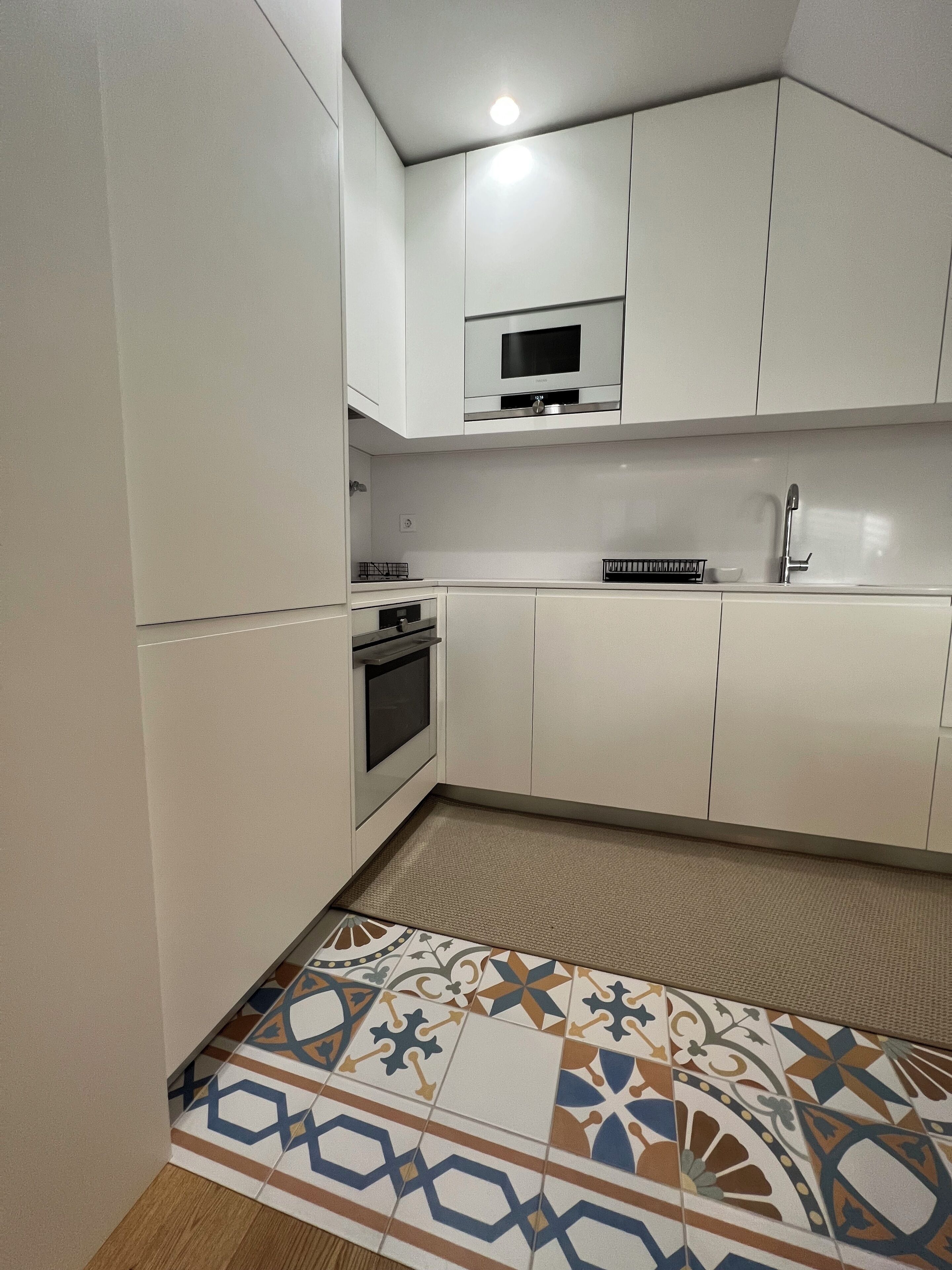 comfort apartment | private kitchen | coffee/tea maker, electric kettle, paper towels