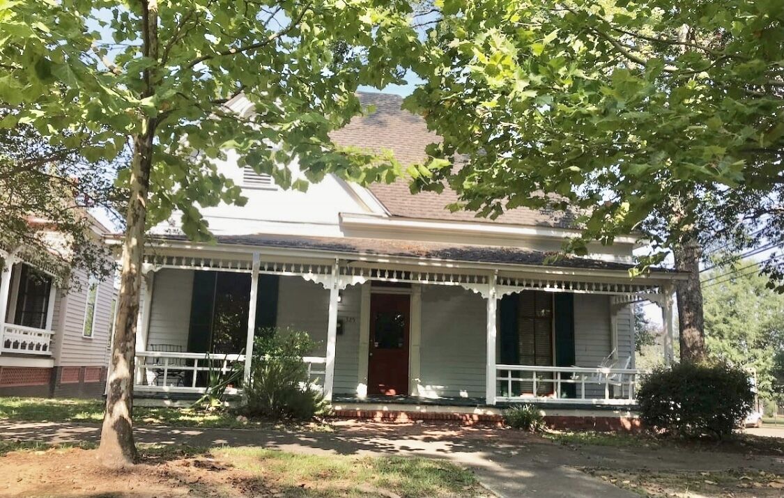 Downtown Montgomery Historic Camellia Cottage
