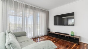 Smart-TV, DVD-Player