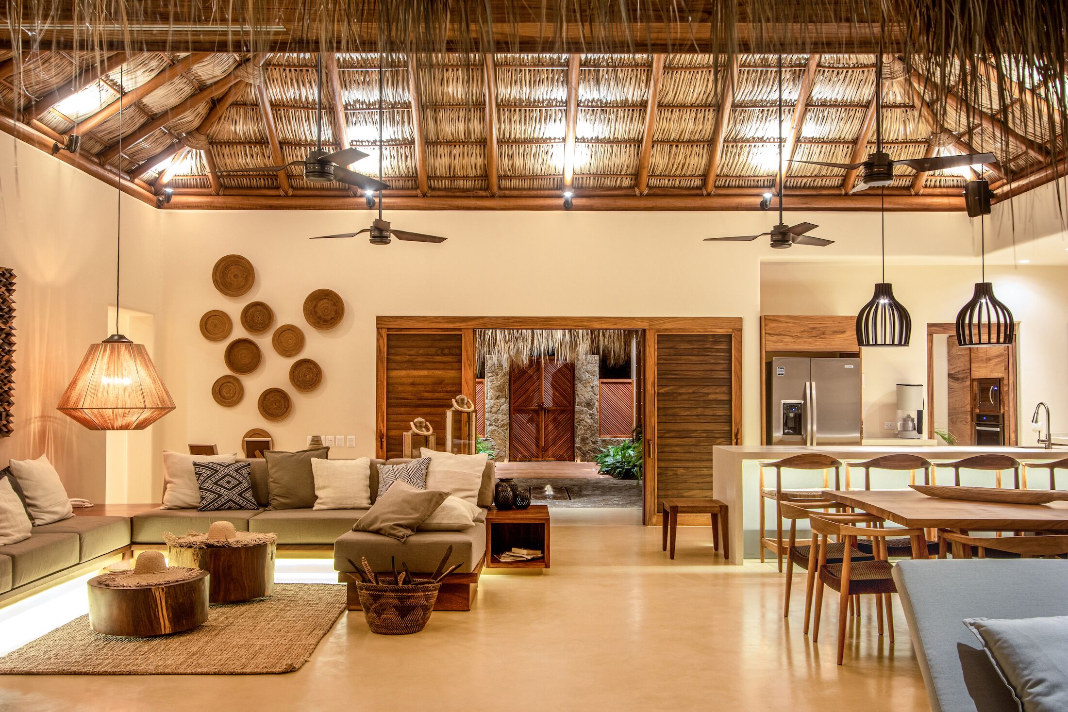 Oceanfront Luxury Property in Elite Development