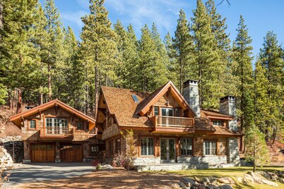 Craftsman Cabin | Hot Tub + Fire Pit + Games | Near Palisades | Hunter