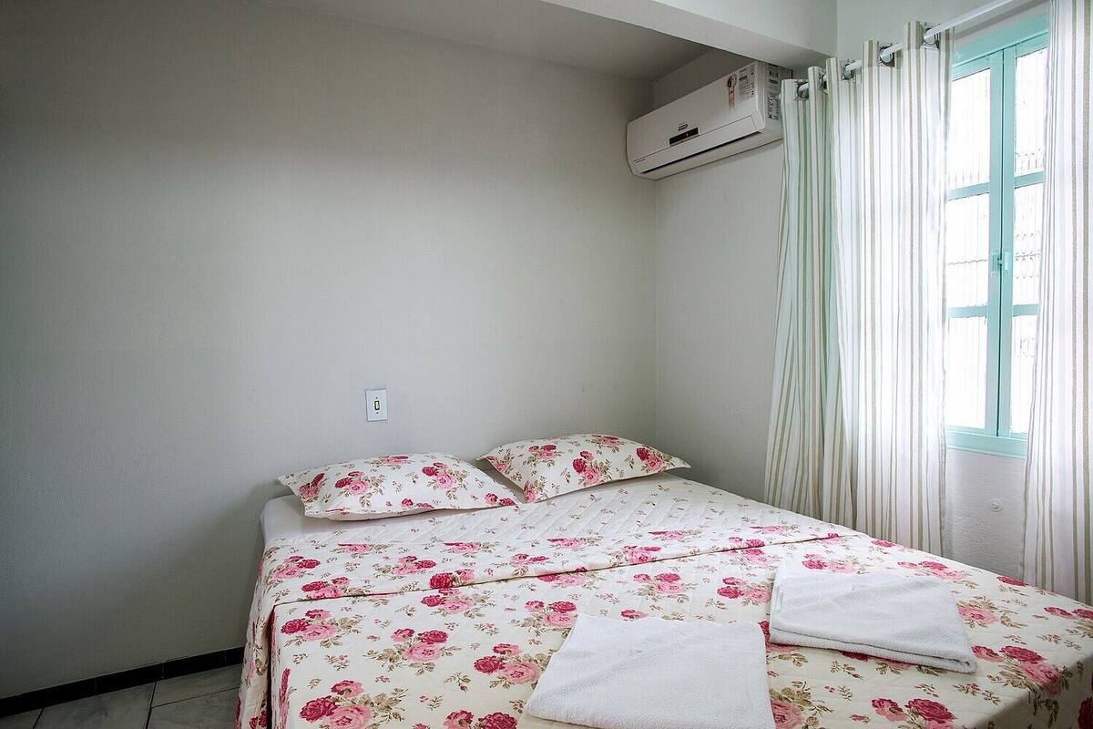 Habitación Deluxe doble, 1 habitación | Wifi gratis y ropa de cama
