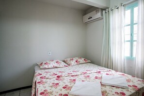 Habitación doble Deluxe, 1 habitación | Wifi gratis y ropa de cama