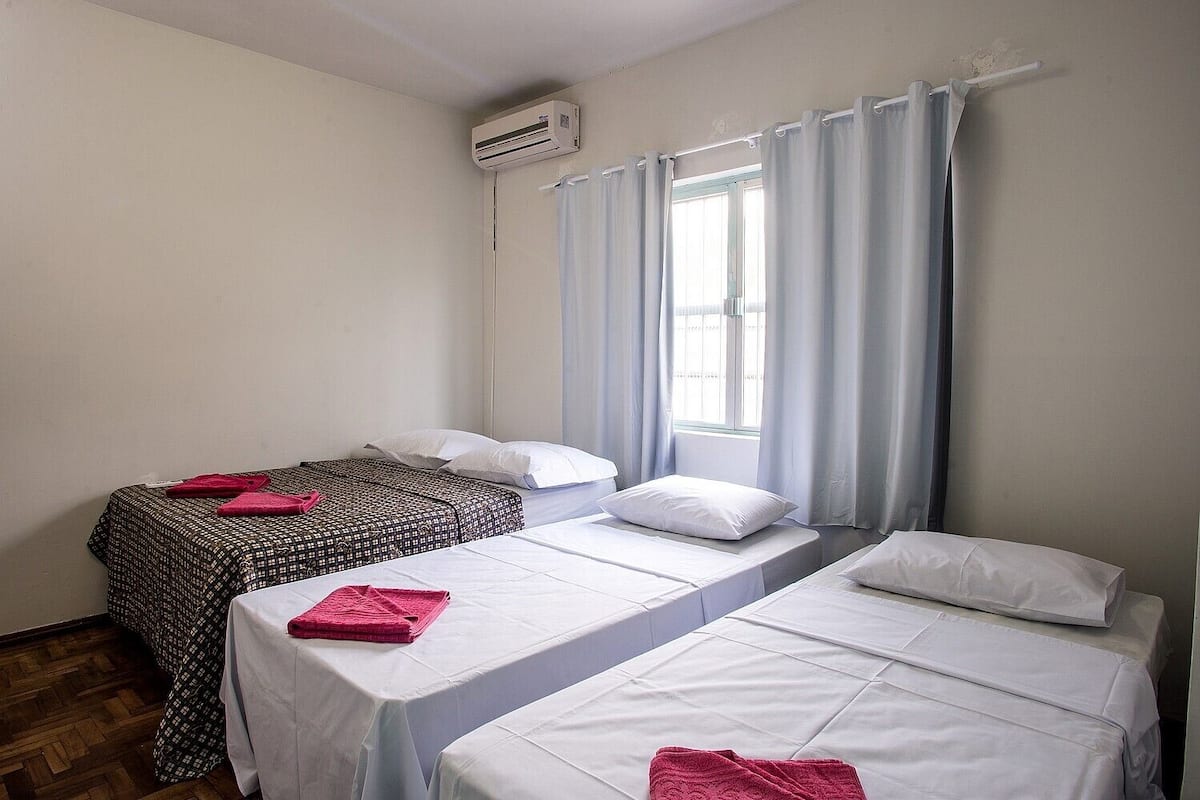 Wifi gratis y ropa de cama