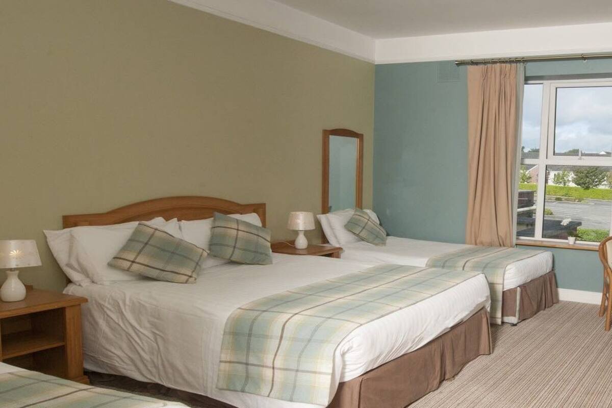 Quarto família | Wi-Fi de cortesia, roupa de cama
