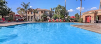 Vacation worthy Gilbert resort setting