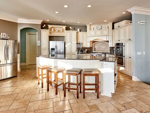 House, Multiple Beds, Private Pool, Ocean View | Private kitchen | Fridge, microwave, oven, stovetop - Admiral's Beach Retreat (Gleneden Beach)