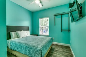 House, Multiple Beds, Patio, Beach View | Bed sheets