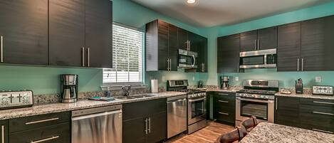 House, Multiple Beds, Private Pool | Private kitchen