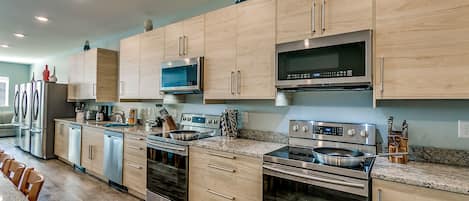 House, Multiple Beds, Private Pool, Ocean View | Private kitchen