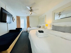 1 slaapkamer, bedden met traagschuimmatras, een kluis op de kamer