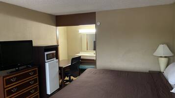 Standard Room, 1 King Bed | Free WiFi, bed sheets