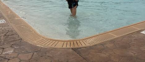 Piscine couverte, piscine extérieure