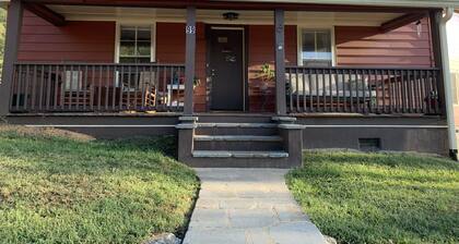 Bungalow in Downtown Asheville with Great Views of Downtown and Killer Sunsets