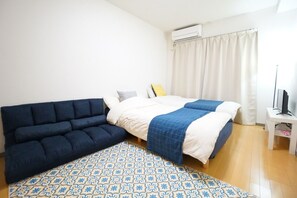 1 bedroom, desk, iron/ironing board, free WiFi