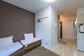 Interior - Prices are half price in facilities - Short Twin / Sakai Ōsaka (Sakai)