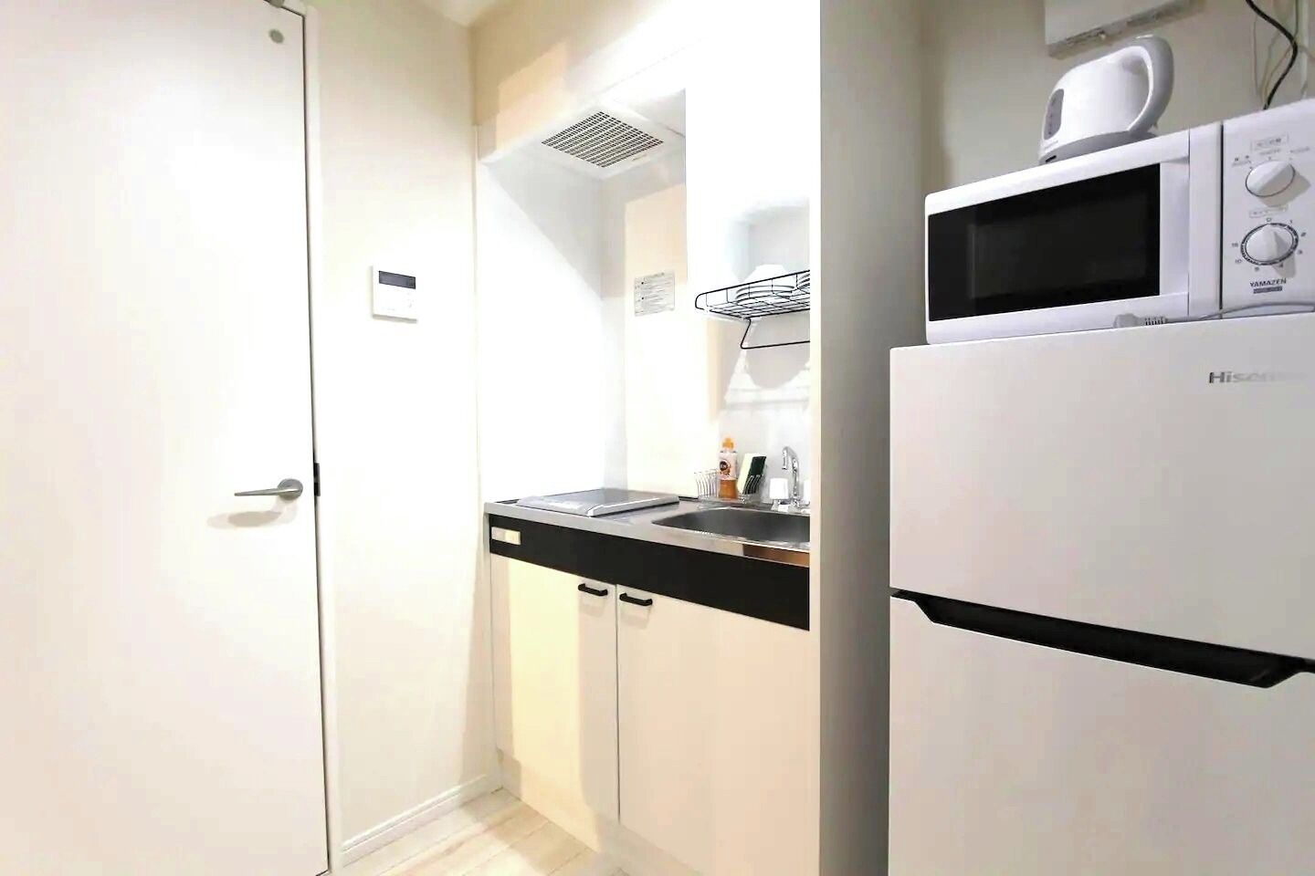 Fridge, microwave, stovetop, cookware/dishes/utensils