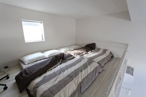 1 bedroom, desk, iron/ironing board, free WiFi