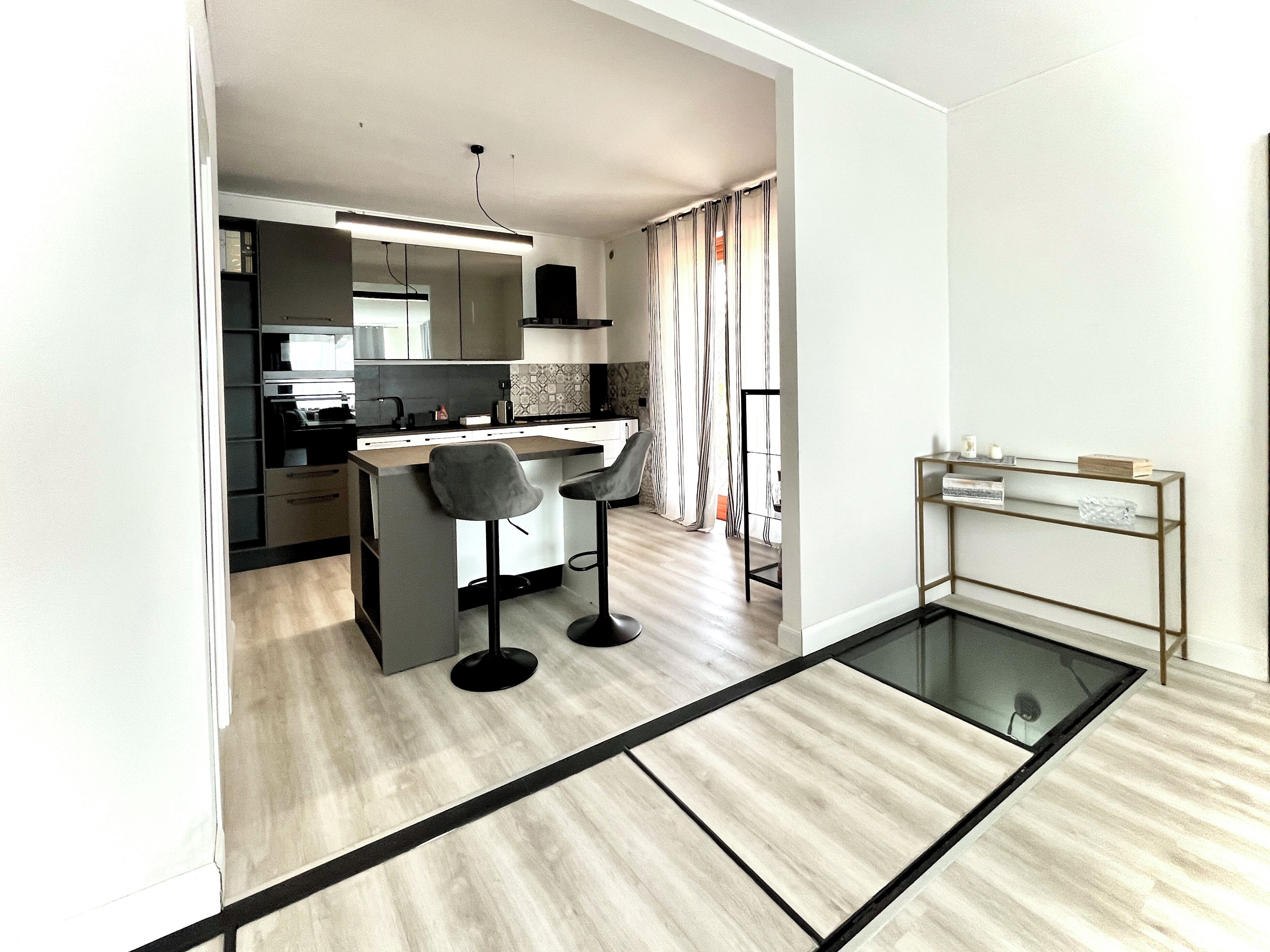 Televisión de pantalla plana