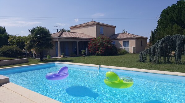 Seasonal outdoor pool