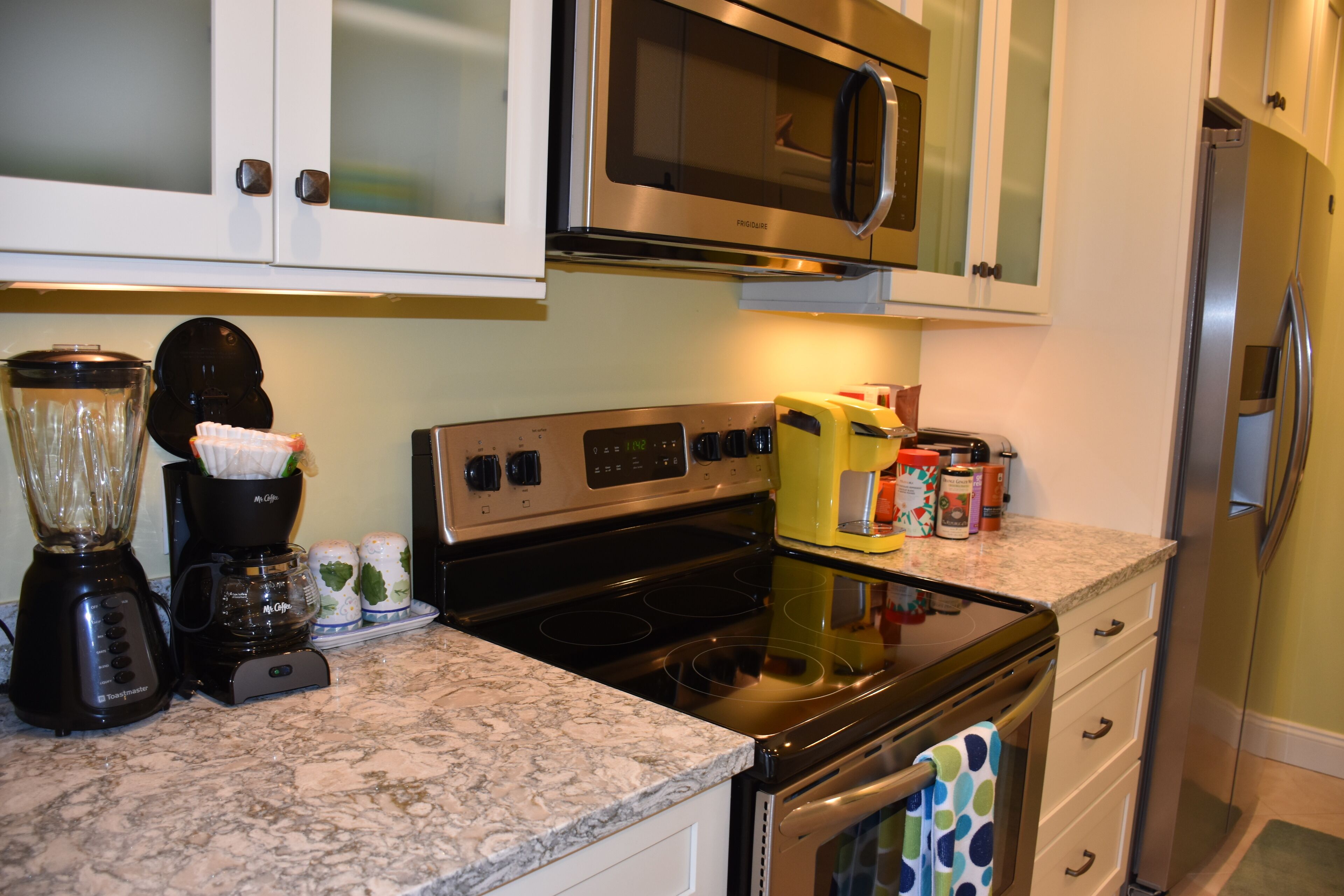 *NEW* Downtown Harbor Springs condo within walking distance to everything!!