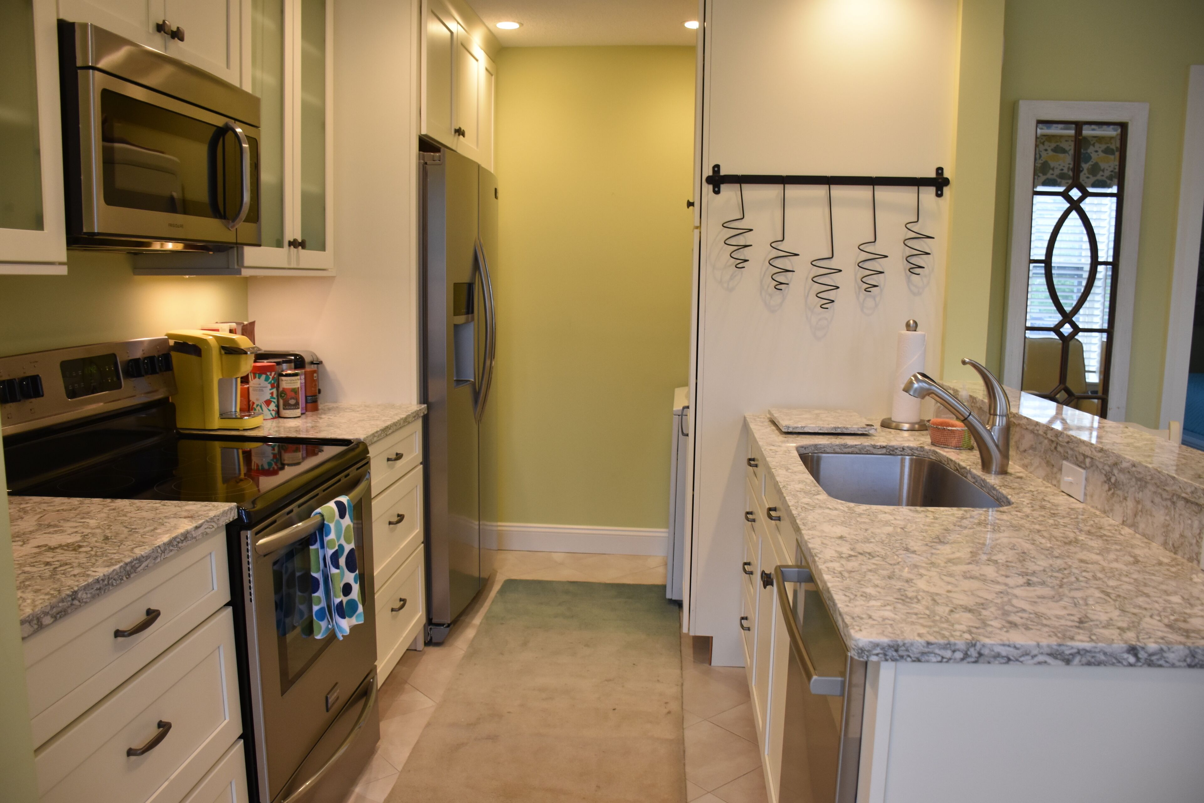 *NEW* Downtown Harbor Springs condo within walking distance to everything!!