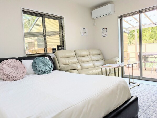 1 bedroom, desk, iron/ironing board, free WiFi