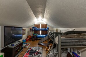 4 chambres, fer et planche à repasser, Wi-Fi, draps fournis