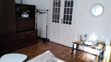 1 Schlafzimmer, Bügeleisen/Bügelbrett, kostenloses WLAN, Bettwäsche
