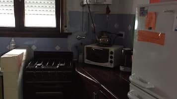 舒適小木屋 | 私人廚房 | 雪櫃、微波爐、焗爐、爐具