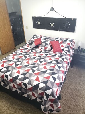 2 quartos, ferros/tábuas de passar roupa, Wi-Fi de cortesia